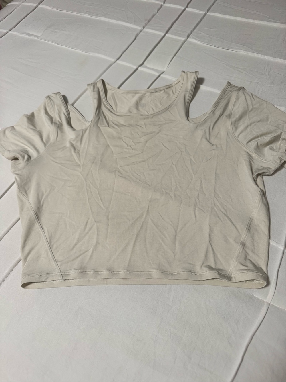 lululemon Never Worn Women's Cream Cold-Shoulder Crop Top
